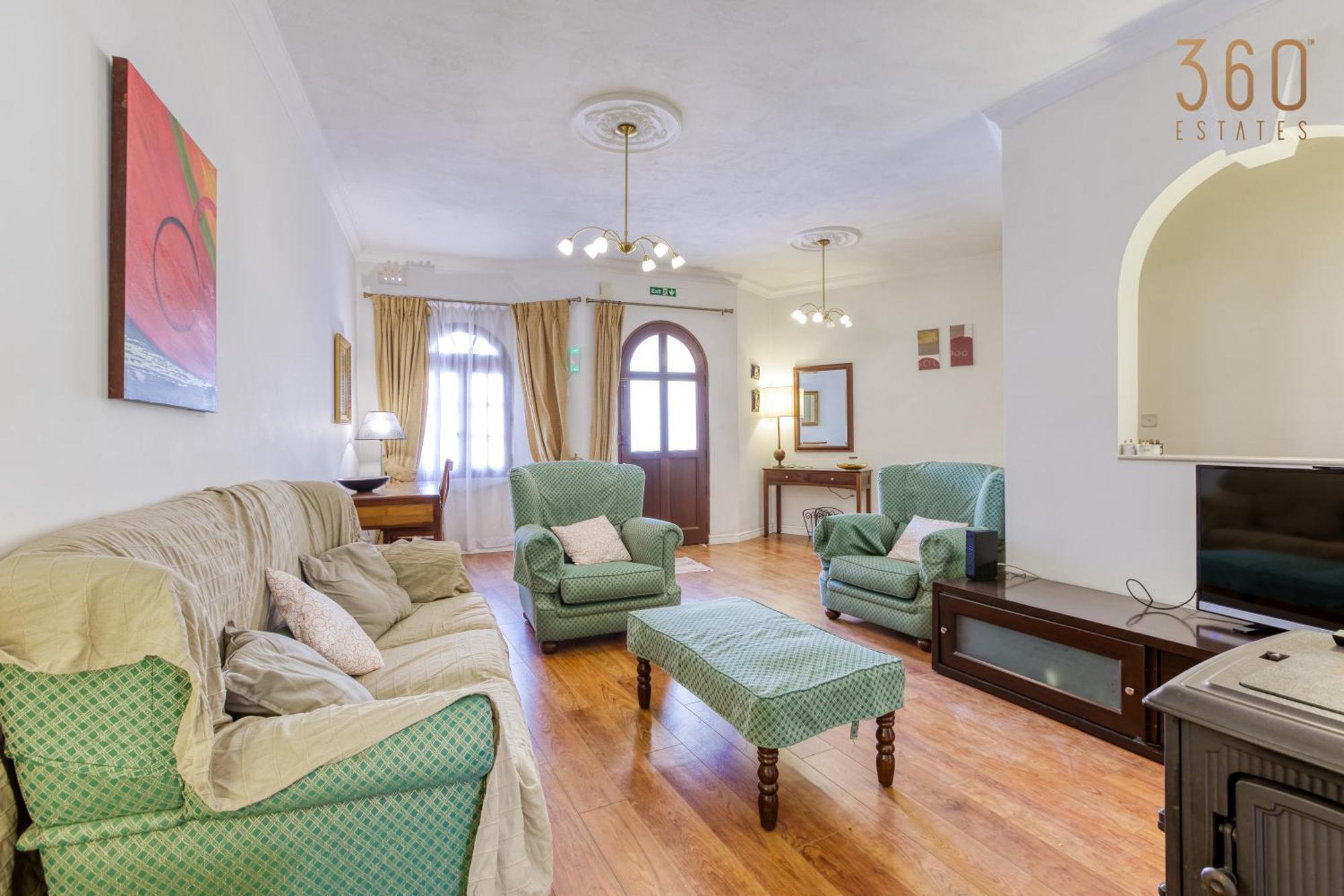 Charming 3br Townhouse With Terraces In By 360 Estates Hébergement de vacances Balzan